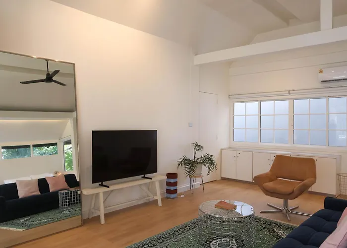 House 33 Apartment *